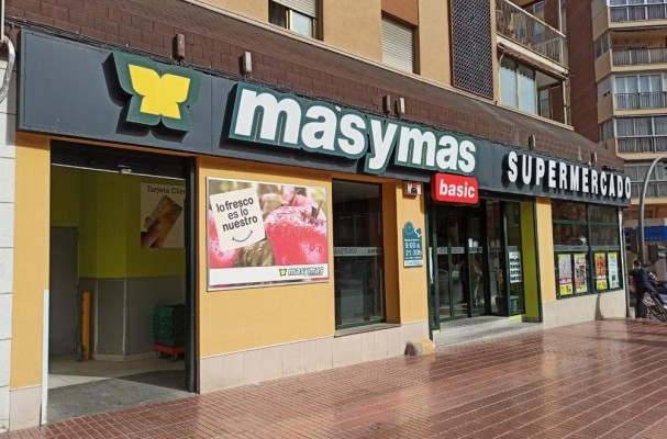 Juan Fornés Fornés crea la enseña ‘masymas basic’ para diferenciar supermercados de menor tamaño