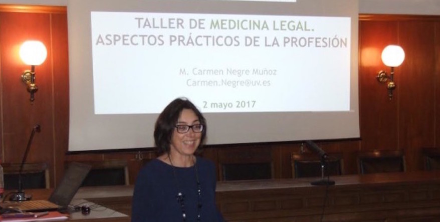 La directora del Instituto de Medicina Legal de Castellón recibe la Cruz al Mérito Policial 
