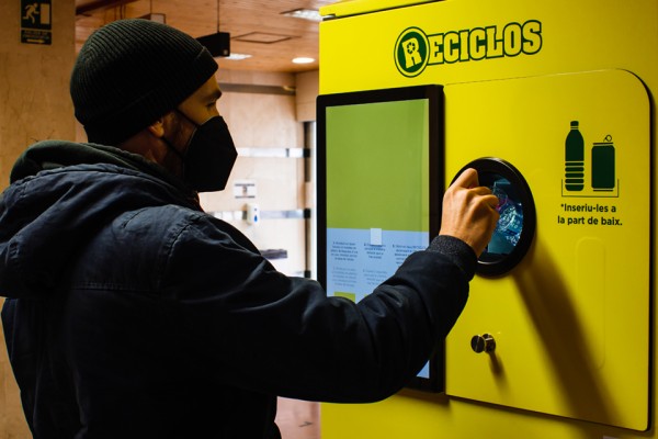 La CEV alerta del sobrecoste que supondrá para las empresas la implantación del SDDR