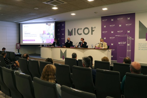 El Micof celebra una jornada sobre la entrega de medicación hospitalaria a través de la farmacia comunitaria