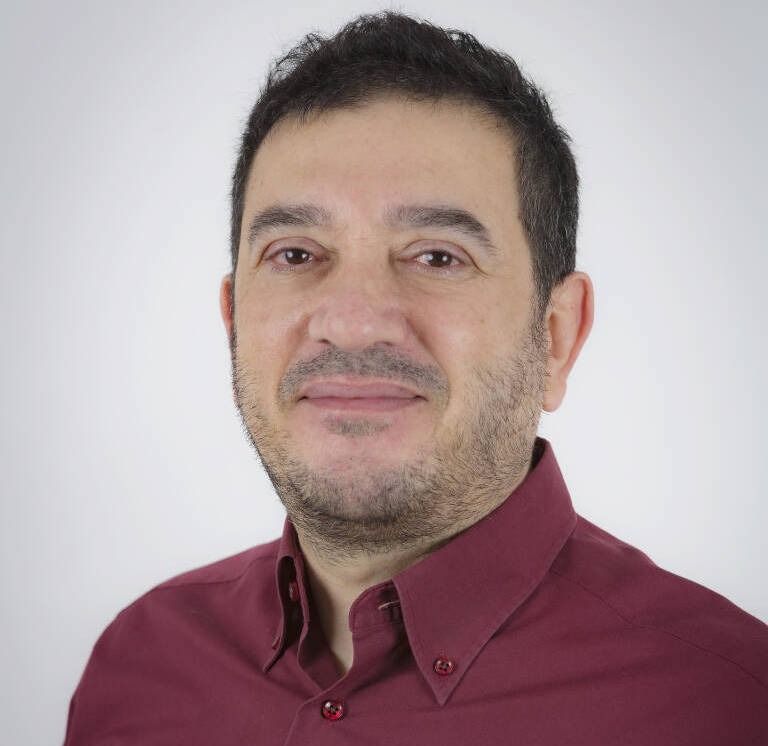 Alejandro Macharowski. - 