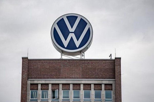 La UE presiona a Volkswagen para que indemnice por el 'Dieselgate' a todos los clientes europeos 