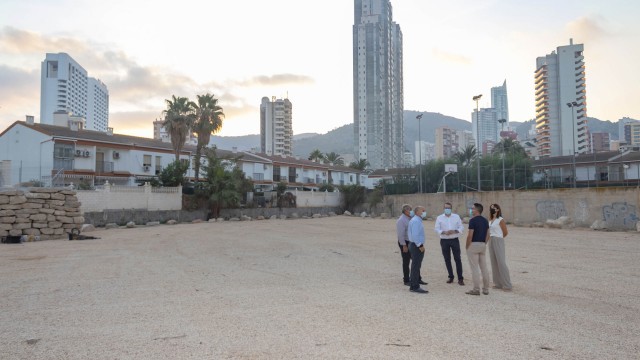 Benidorm crea un nuevo parking junto al futuro centro de salud del Rincón