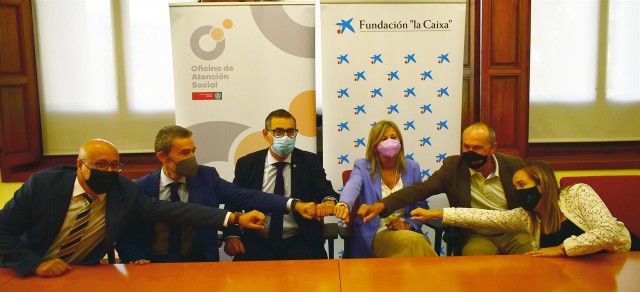 Fundación 'la Caixa' y CaixaBank colaboran con la UMU para ayudar a estudiantes en situación de vulnerabilidad