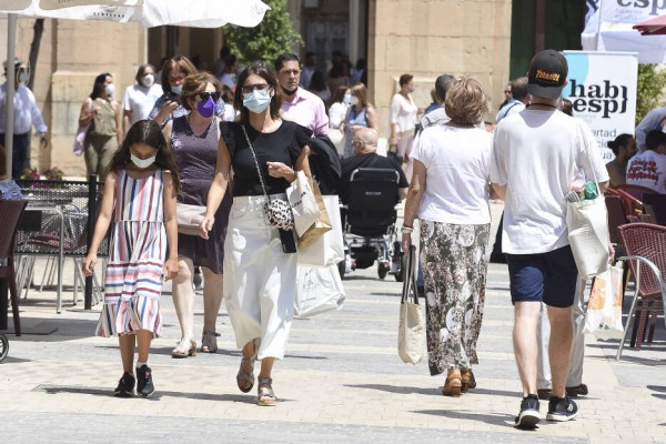 La Comunitat avanza hacia la normalidad con relajación de aforos y 'sin límite' de horarios
