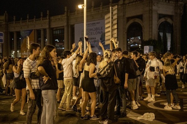 España notifica 5.039 casos y 69 muertes por covid, mientras la incidencia sigue cayendo hasta 65