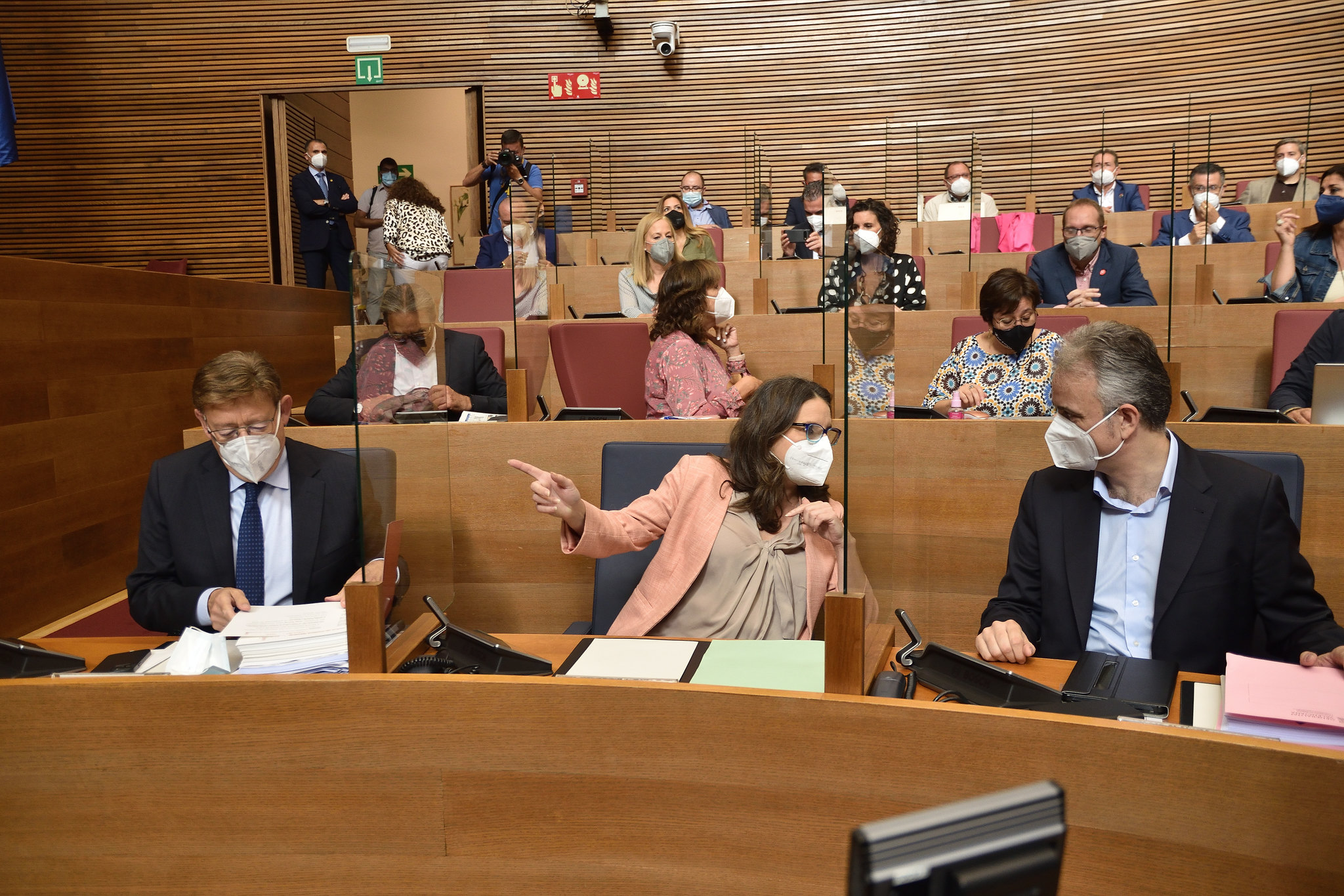 Un versículo de San Mateo, el tocomocho fiscal y el 'Váyase señor González', las frases del debate