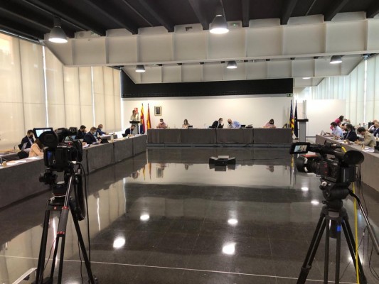 El bipartito de Elche saca adelante sus ordenanzas fiscales para 2022 con la congelación de tasas y precios públicos 