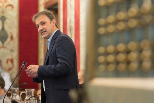 Compromís reta al bipartito de Alicante a replicar los presupuestos participativos del Consell