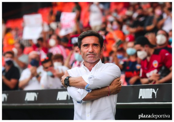 Mestalla aplaude a Marcelino en su vuelta a València
