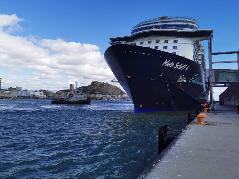 Otro síntoma de recuperación: los cruceros de bandera británica regresan a Alicante