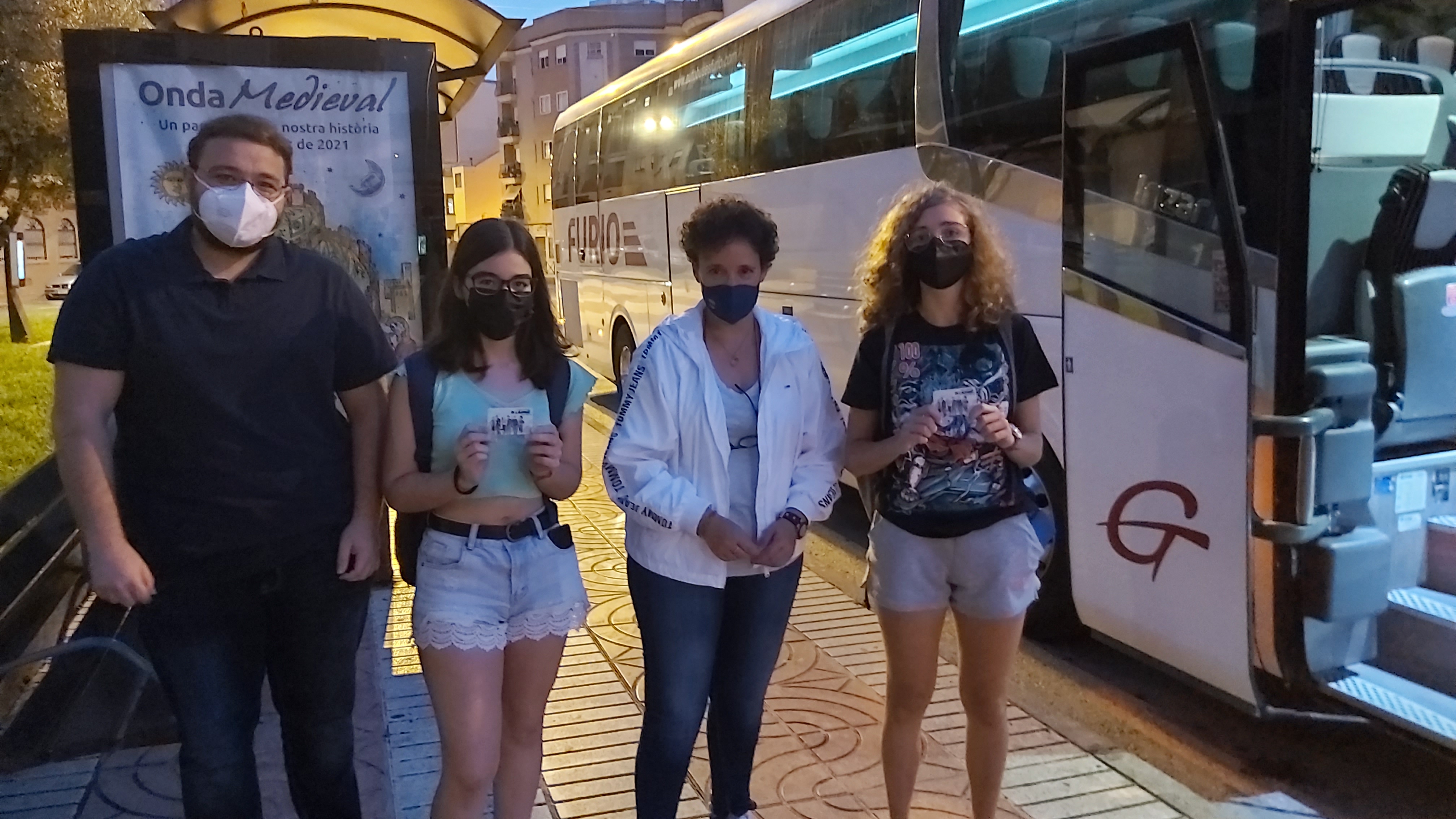 Onda se ofrece a compartir su servicio de bus o el bono cultural con los pueblos de Espadán y Mijares