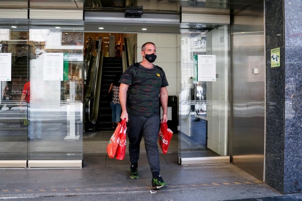 La facturación de las empresas modera su avance en julio al 12,2% y suma cinco meses de alzas