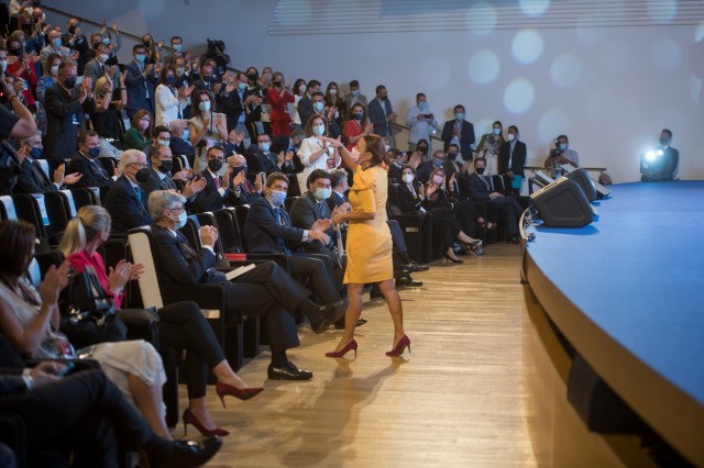 Fexdir21: el factor humano como valor añadido de los directivos en la era de la digitalización