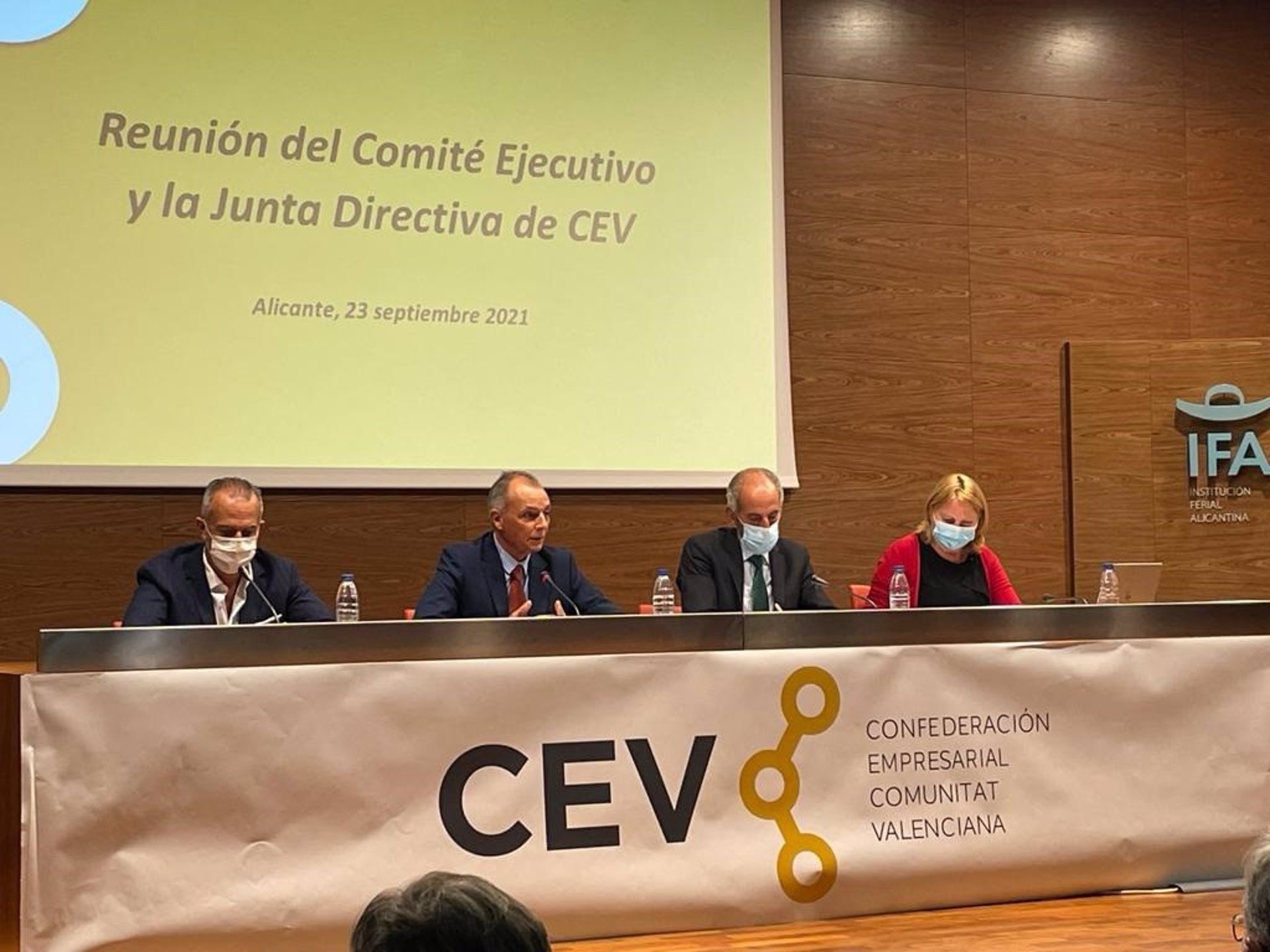 Junta Directiva de la CEV en IFA - FOTO:CEV  - 