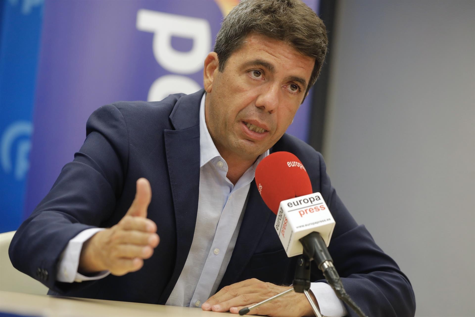 El presidente del PPCV, Carlos Mazón, en una entrevista con Europa Press. Foto: ROBER SOLSONA/EP - 