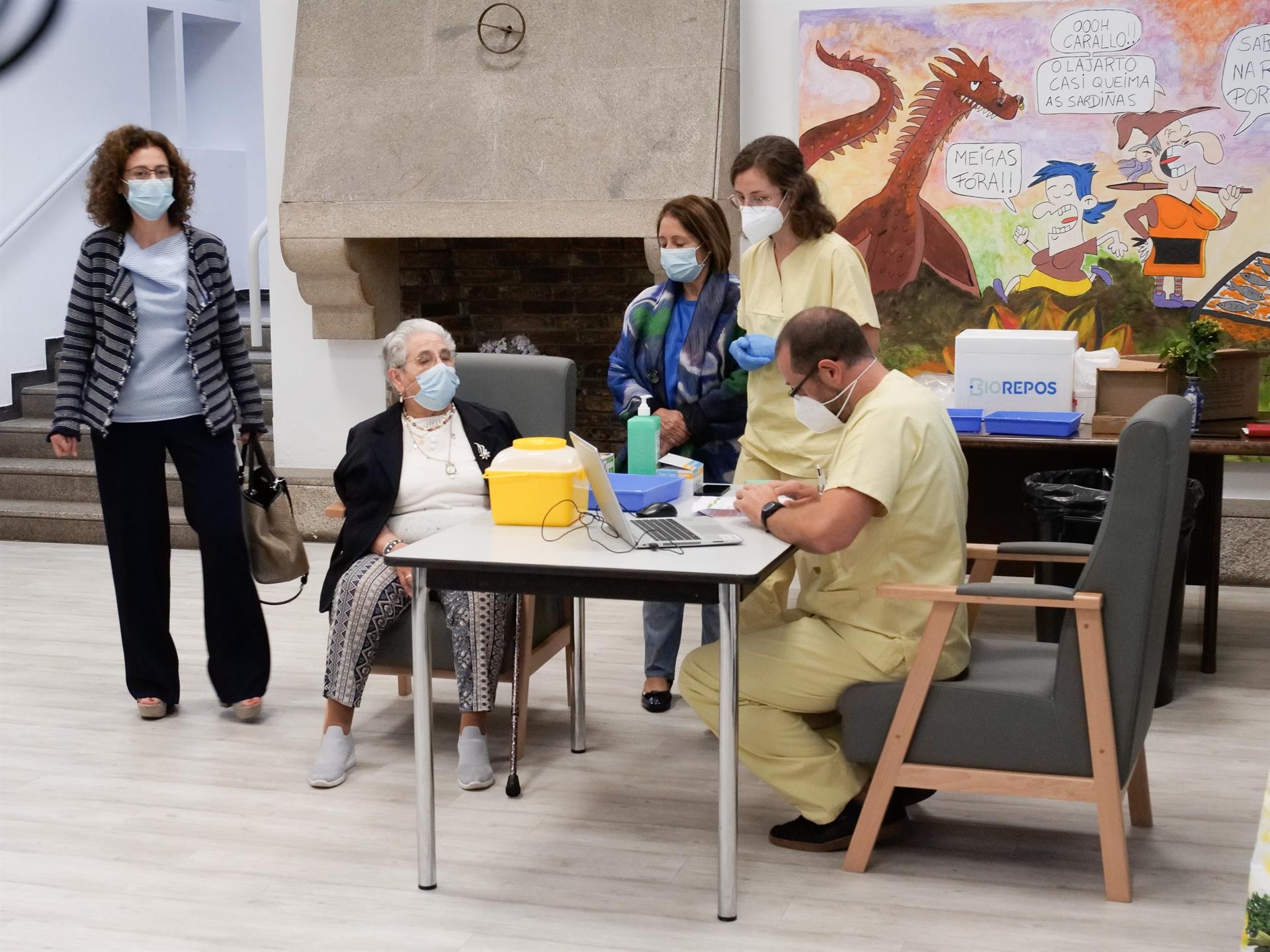  España notifica 2.840 nuevos casos de covids, 102 muertes y la incidencia se reduce a 74 casos