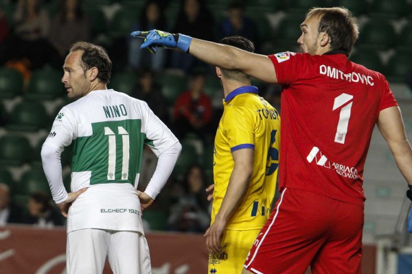 El Elche no encuentra el camino del gol