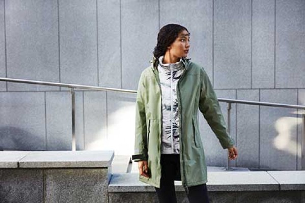 W Lifaloft Insulator Jacket: La nueva propuesta técnica más cálida de HH para mujer