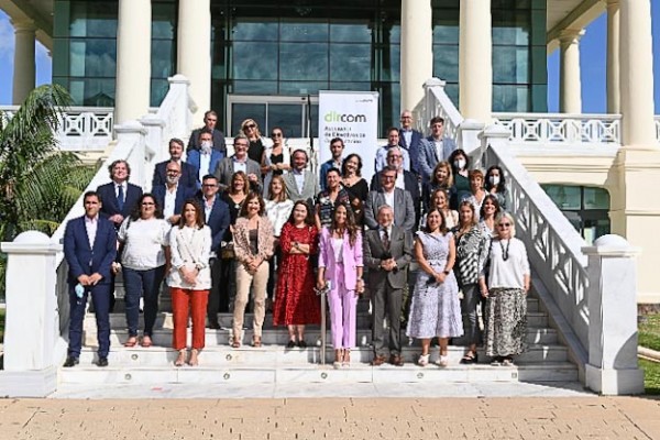 Dircom CVM analiza junto a los principales medios valencianos el estado de la comunicación