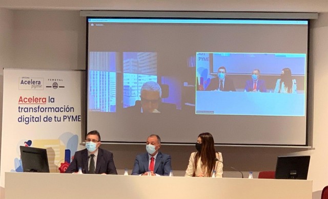 Femeval inaugura una oficina para asesorar sobre transformación digital a empresas y autónomos
