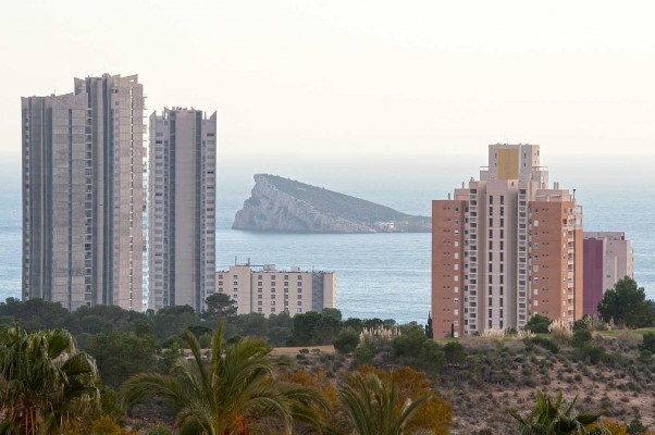 La Policía Autonómica inspecciona la isla de Benidorm