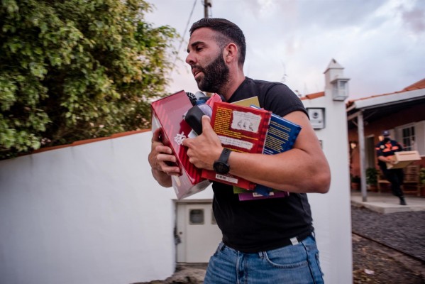 Los desalojos, la otra cara del volcán: casas arrasadas y gente 