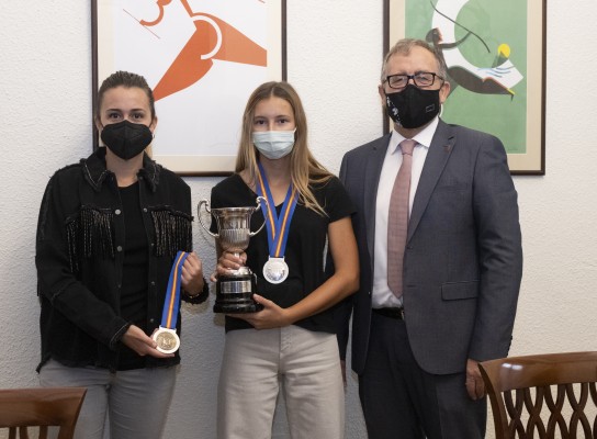 La Diputación de Castellón recibe a Rocío Tejedo, campeona de España de golf sub-16