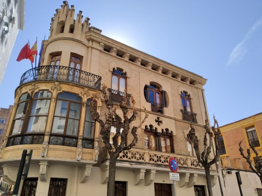 El Defensor del Pueblo advierte que declarará la actitud de la Consejería de Cultura 