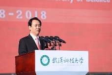 Evergrande, expulsada de la bolsa: cinco claves para entender su hundimiento