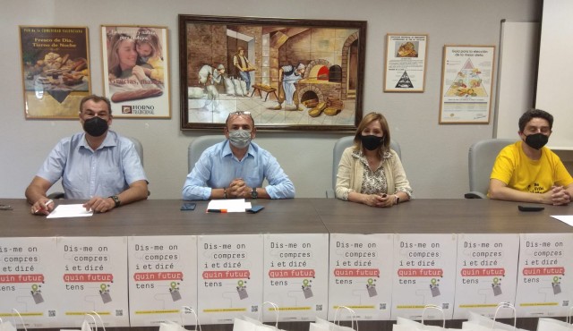 Confecomerç advierte de los riesgos de que desaparezca el comercio local en su nueva campaña