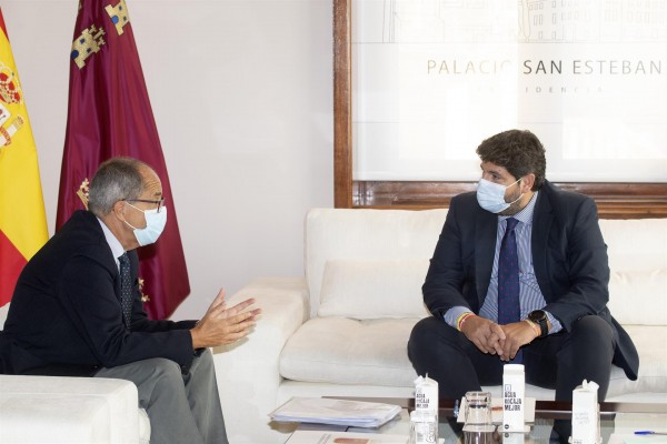 El doctor Vicente Vicente será nombrado profesional emérito del Servicio Murciano de Salud