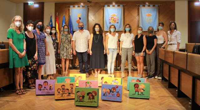 Burriana reparte las 'maletas coeducativas' para fomentar la igualdad en los colegios