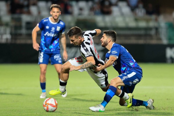 Koke da un paso al frente en su primera titularidad de la temporada con el Castellón 