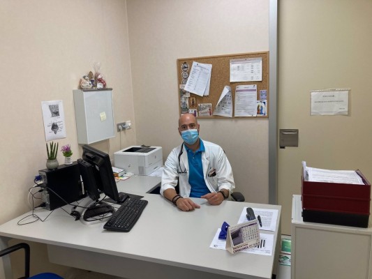 El hospital Santa Lucía de Cartagena investiga mejoras en el tratamiento del cáncer colorrectal