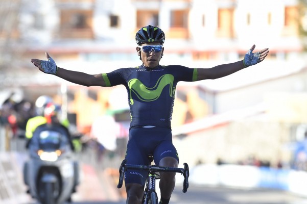 Nairo Quintana se exhibe en el Terminillo y se coloca el maillot de líder
