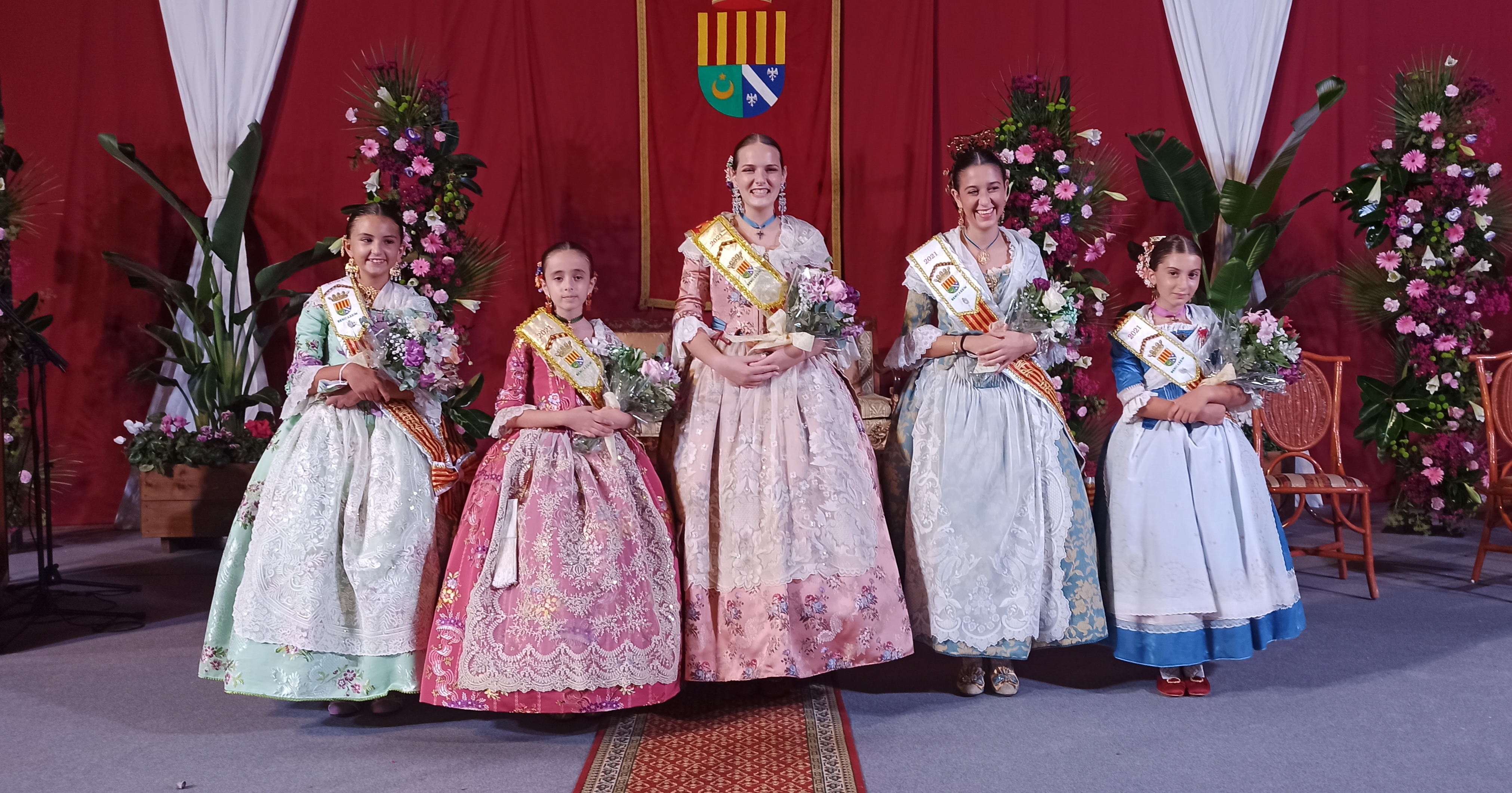 Carla Soriano i María Eixau ja regnen a Benicàssim