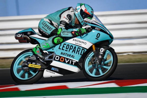 Dennis Foggia repite y se acerca a Acosta
