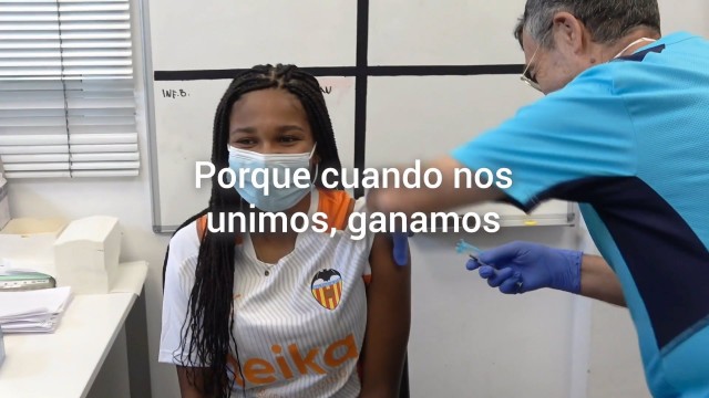 La Generalitat agradece en un vídeo la colaboración de los clubes de fútbol en la vacunación: 