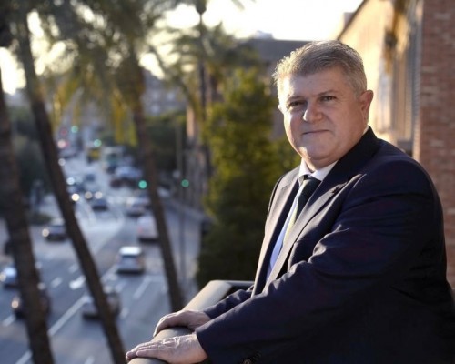 Pepe Vélez da un paso al frente y se presenta para liderar el PSOE regional