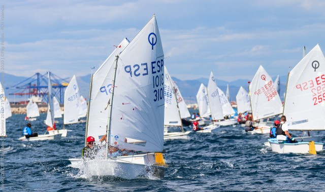 Los Optimist de la Comunitat inician la temporada en el Trofeo Valencia Vela Infantil, Copa Unicef