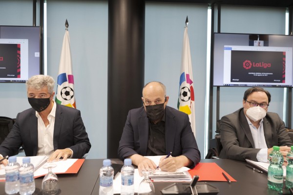 Los clubes díscolos con Tebas impugnan el acuerdo 'LaLiga-CVC'