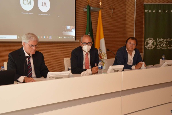 Expertos abogan por una reformulación del Estatuto de Autonomía valenciano ante el reto de la integración europea     


