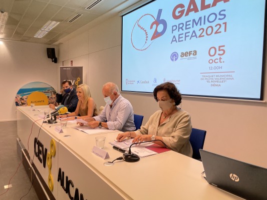 Domti, Rolser, Marjal y el fundador de Pikolinos, galardonados en los ‘XXVI Premios AEFA’
