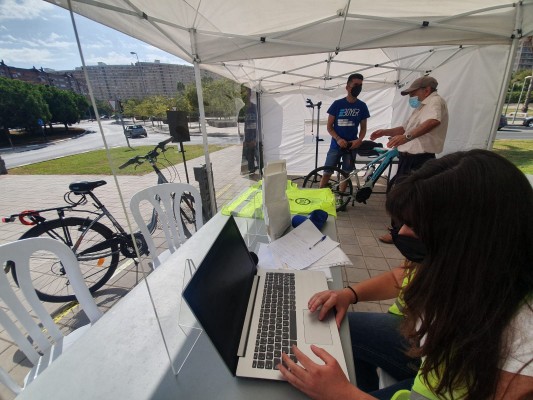 Alicante registra gratis las bicicletas para ser localizadas por la Policía Local en caso de robo