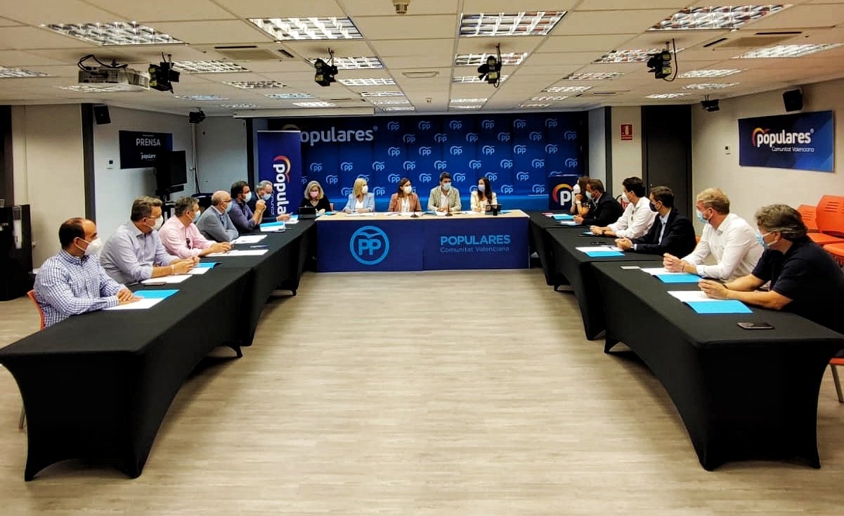 Reunión de la dirección del PPCV con diputados y senadores. Foto: PPCV  - 