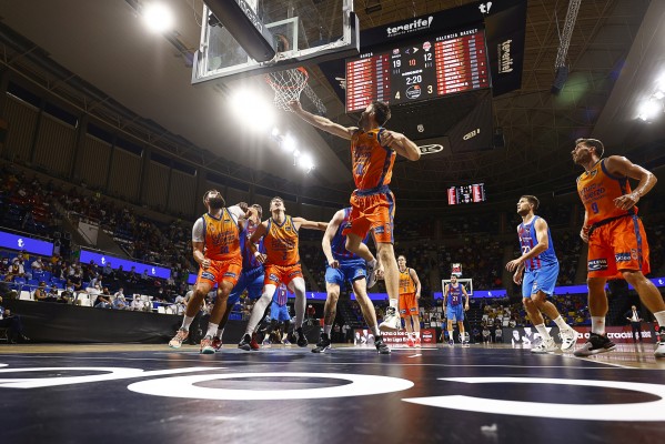 El Valencia abre la era Peñarroya en ACB con bajas y avisado por la Supercopa