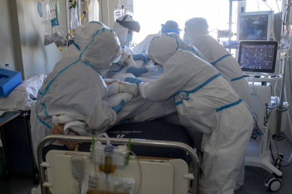 Dos nuevos fallecidos y 113 nuevos casos mantienen la presión de la covid en la Región