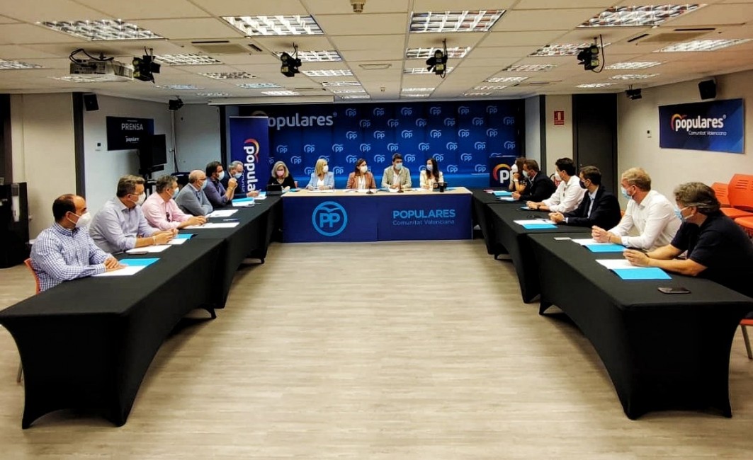 Reunión de la dirección del PPCV con diputados y senadores. Foto: PPCV  - 