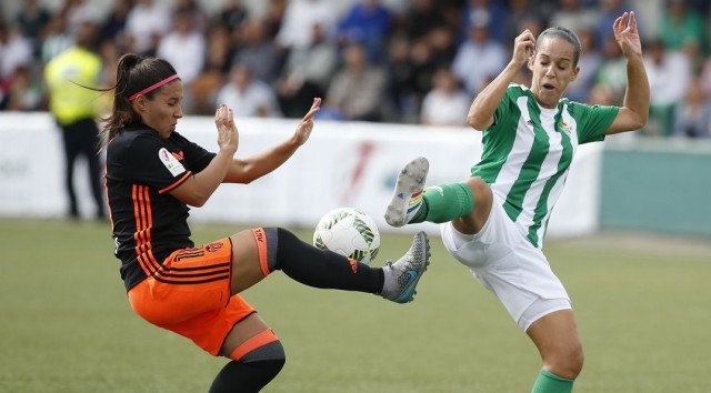 El Valencia golea al Betis en un partido de clara superioridad local